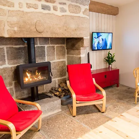 Maison Pierre De Mercoeur Casa de Férias *